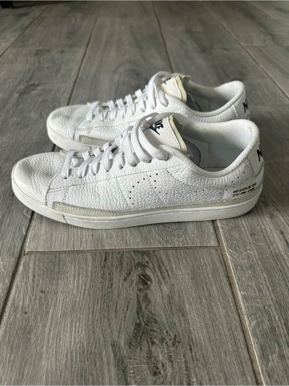 Nike White Men's Low-Top Leather Sneakers